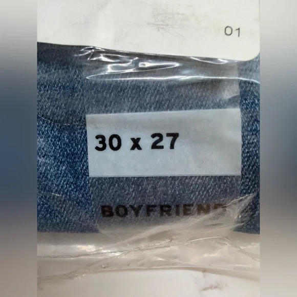 ✨ NWT Levi’s Boyfriend Mid Rise Jeans — Lapis Gem Medium Wash 30 x 27 - Picture 7 of 9